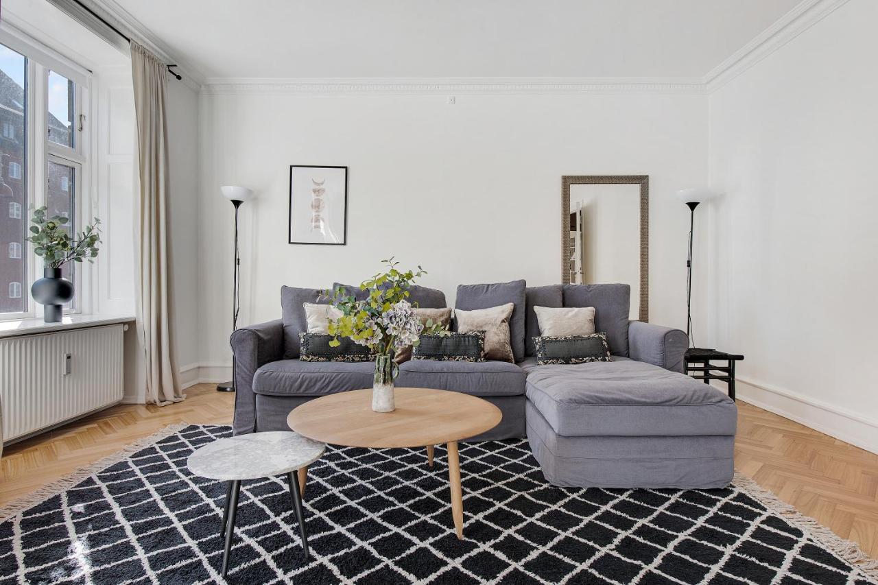 Sanders Frontier - Pleasant Three-bedroom Near Royal Palace * København